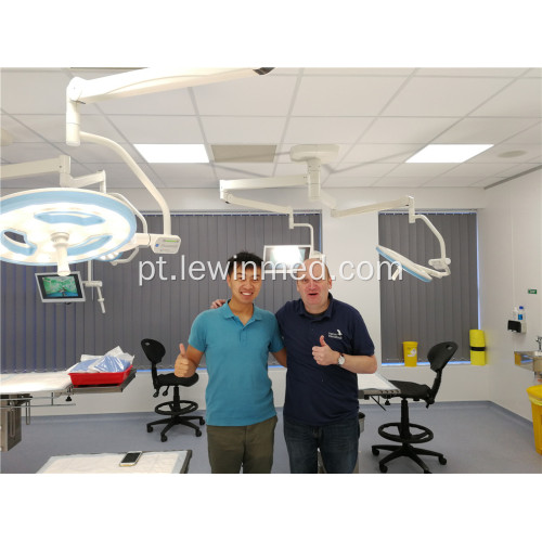 Equipamento cirúrgico para montagem em parede de luz operacional led